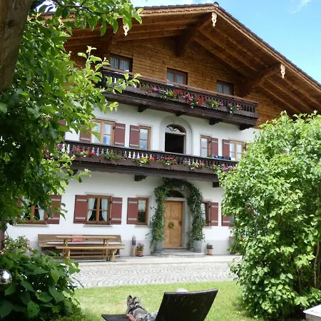 Donebauer Apartment *